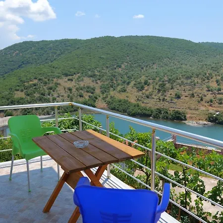 Pellumb Apartments Ксаміл Екстер'єр фото