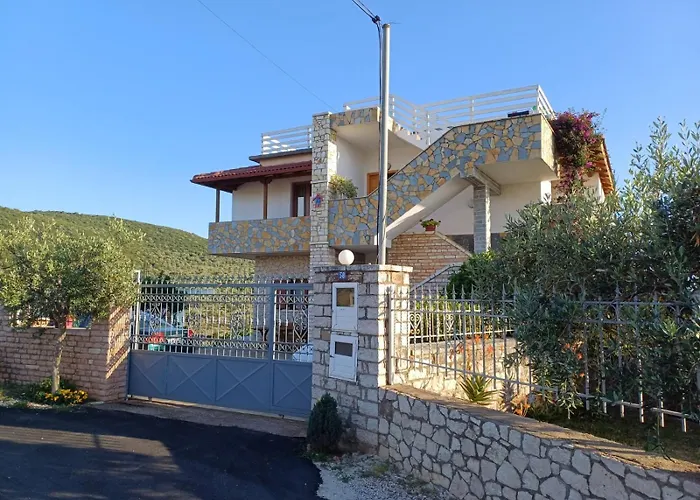 Pellumb Apartments